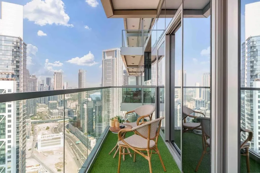 5 Stars Living Infinity Pool Burj Khalifa View Apartment Dubai 0*,  United Arab Emirates