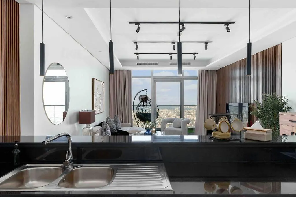 5 Stars Living Infinity Pool Burj Khalifa View Apartment Dubai United Arab Emirates