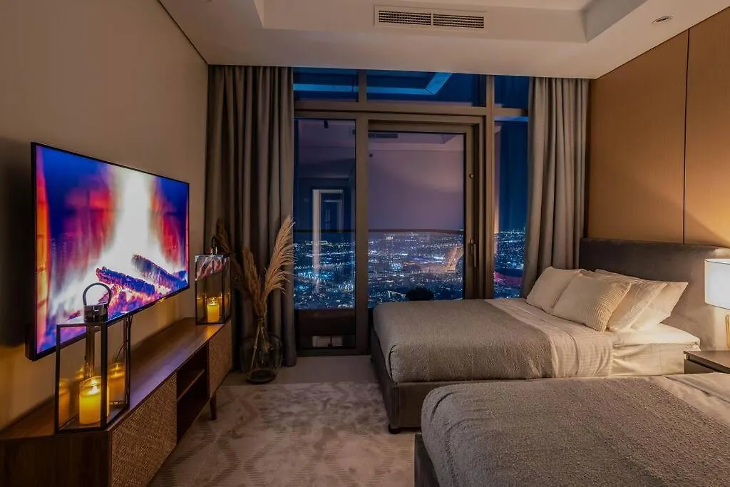 5 Stars Living Infinity Pool Burj Khalifa View Apartment Dubai