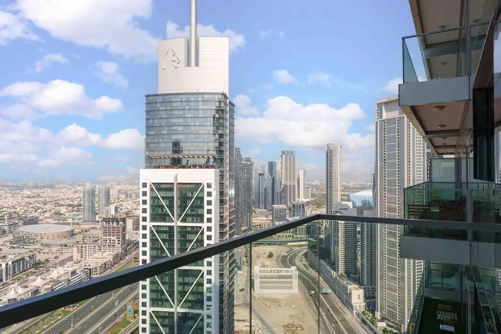 5 Stars Living Infinity Pool Burj Khalifa View Apartment Dubai