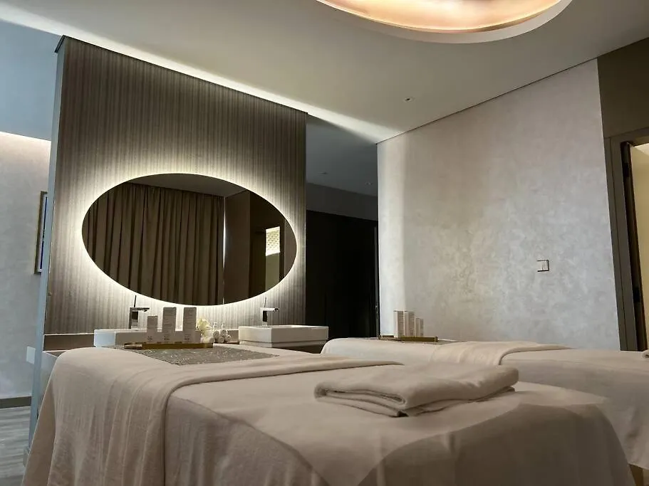 5 Stars Living Infinity Pool Burj Khalifa View Apartment Dubai